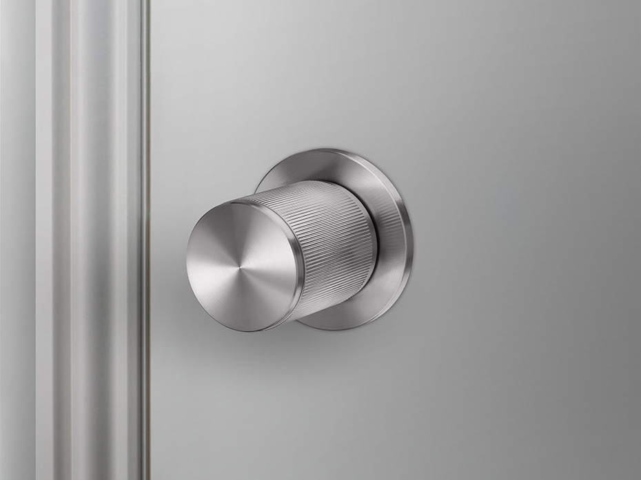 Дверная ручка-кноб D-40mm Buster and Punch Linear RDK-071054 матовый хром