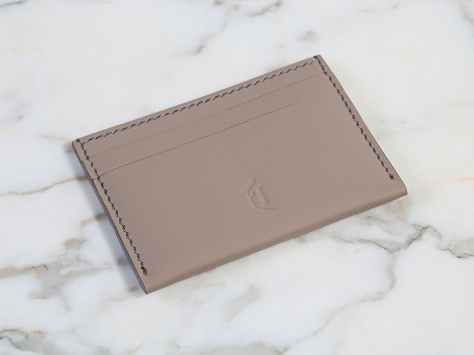 Картхолдер кожаный FURNITEK модель FG-04100811 Eв подарочной коробке