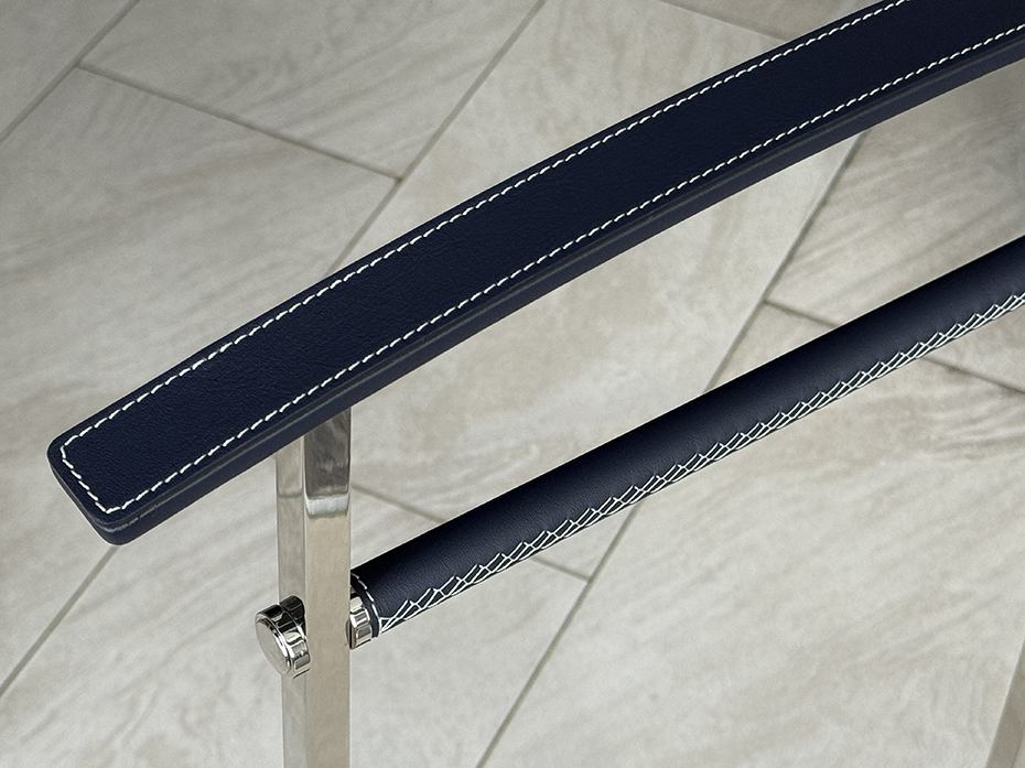 Напольная вешалка для одежды FURNITEK FG-092 из латуни и натуральной кожи полированный никель