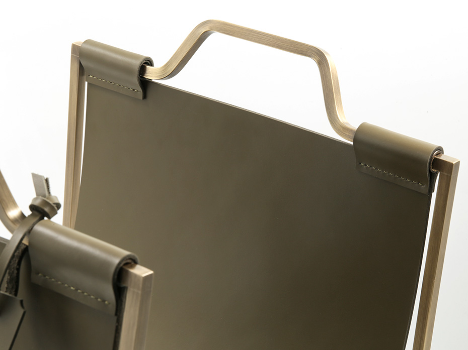 Дровница с кожаной вставкой FG-12045 античная латунь