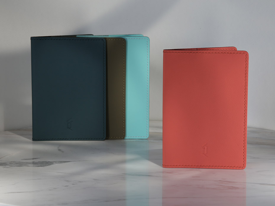 Обложка на паспорт FURNITEK модель FG-02025 из натуральной кожи цвет фламинго