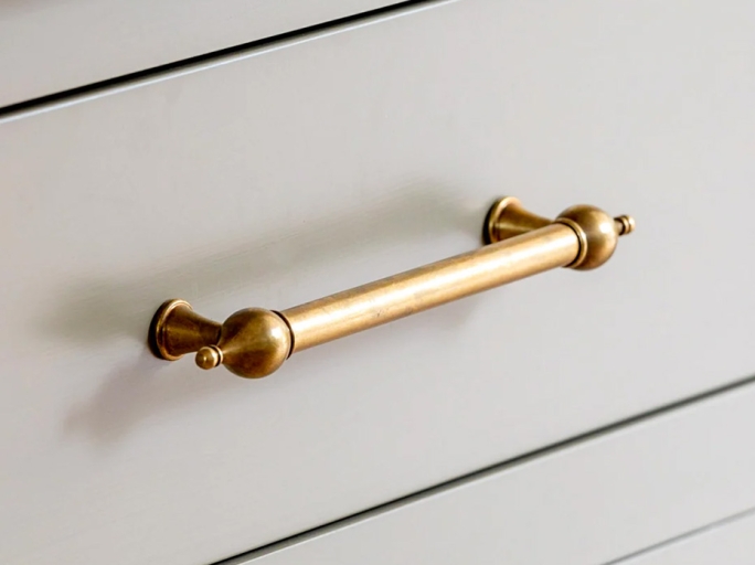 Мебельная ручка-скоба Armac Martin Belgrave 240 мм матовая латунь