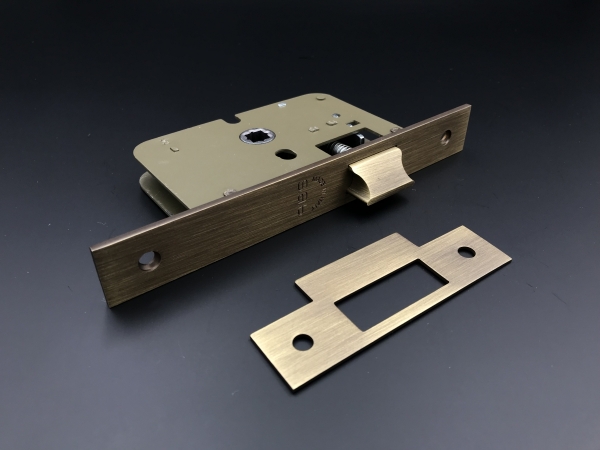 Замок дверной SAB 0215050 OGM без запирания матовая бронза