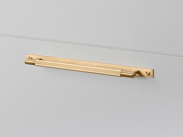 Мебельная ручка скоба на планке Buster & Punch GPB-05301 матовая латунь