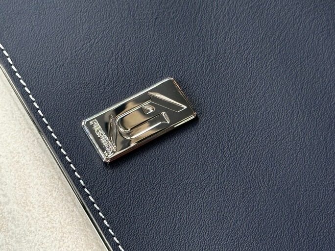 Напольная вешалка для одежды FURNITEK FG-092 из латуни и натуральной кожи полированный никель