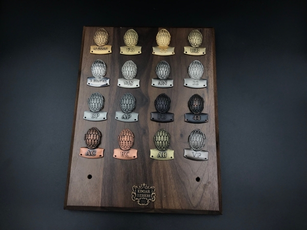 Мебельная ручка-кнопка Edgar Berebi 82441 серебро