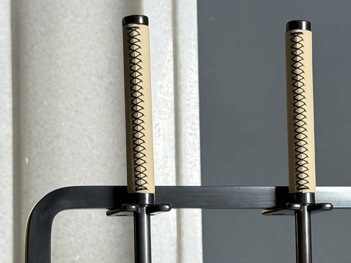 Каминный набор с дровницей FURNITEK FG-01127 чернёная полированная латунь