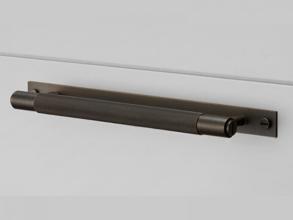 Ручка скоба на планке Buster & Punch UK-PB-HP-SM матовая бронза