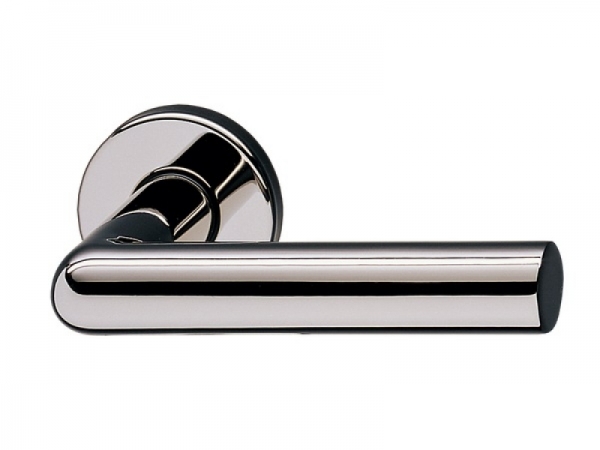 Дверная ручка на розетке P.Bisschop Престиж 1840/37/67 полированный хром