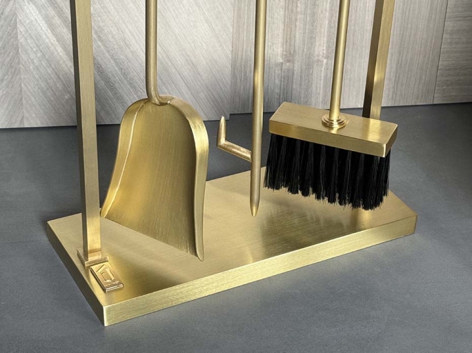 Каминный набор с дровницей FURNITEK FG-01117 матовая латунь